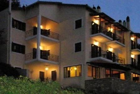 Amadriades Kalavryta Exterior foto